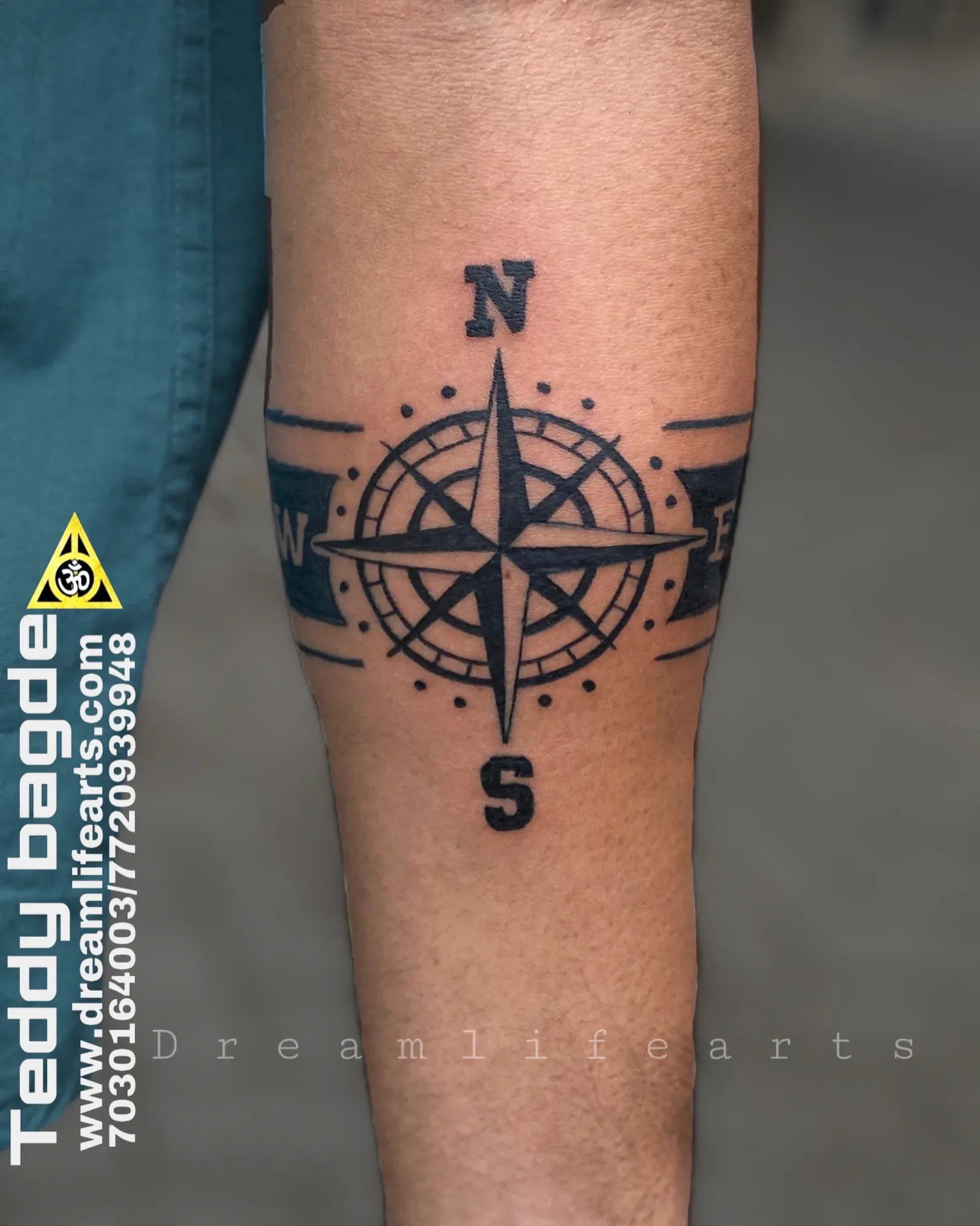 Geometric armband with a compass  a special thanks to tattookaivalya For  guiding me  geometrictattoo armband armbandtattoo dotworktattoo   By Mr Tangle Head Tattoo  Facebook