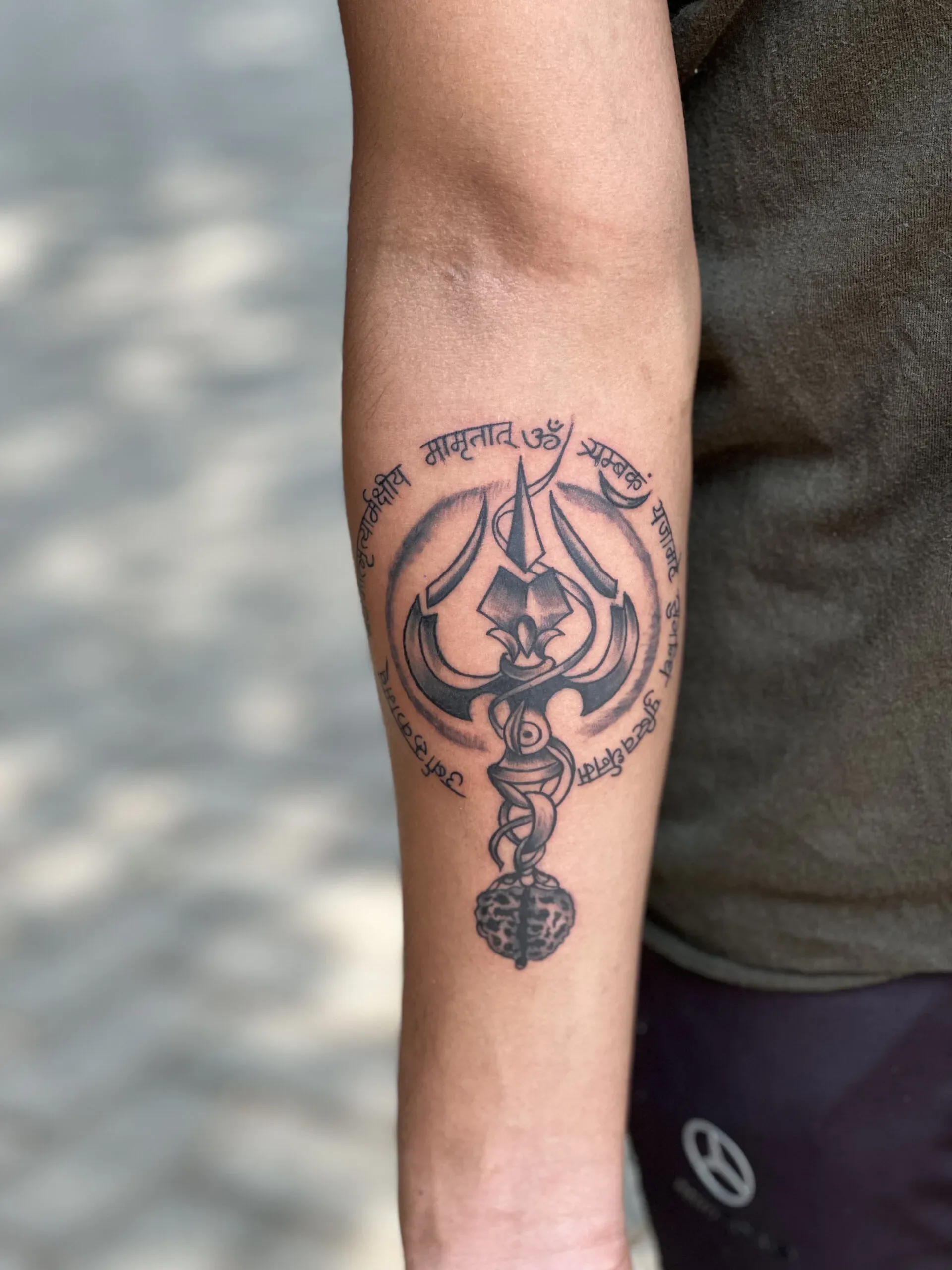 Chhatrapti Shivaji Maharaj Rajmudra Tattoo | Tattoos, God tattoos, Fish  tattoos