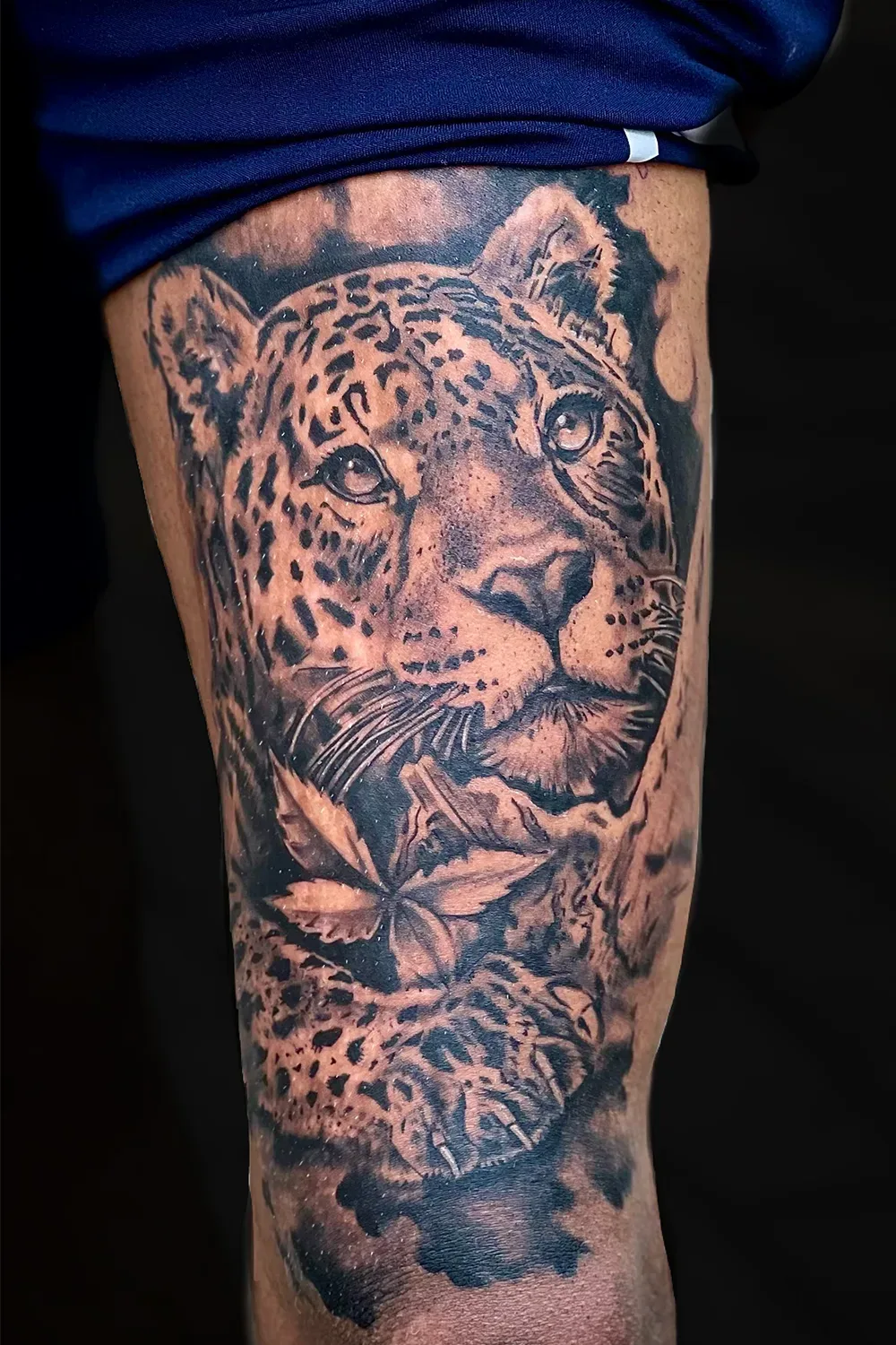 Small cat tattoo on the thigh  Tattoogridnet